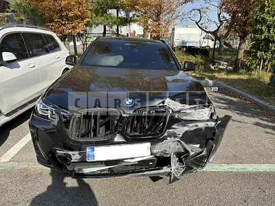 Photo 1 of 32: 2022 BMW X4 xDrive 20i, VIN WBA21DT09N9N22151 — Korean insurance auction