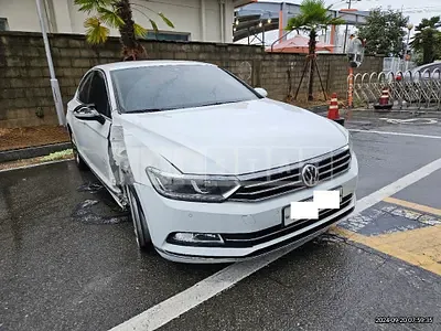 Photo 1 of 50: 2018 Volkswagen Passat GT 2.0TDI — Korean insurance auction