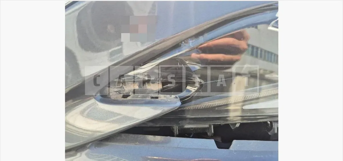 Photo 2 of 3: 2024 Lexus (parts) ES300h Headlamp — Korean insurance auction