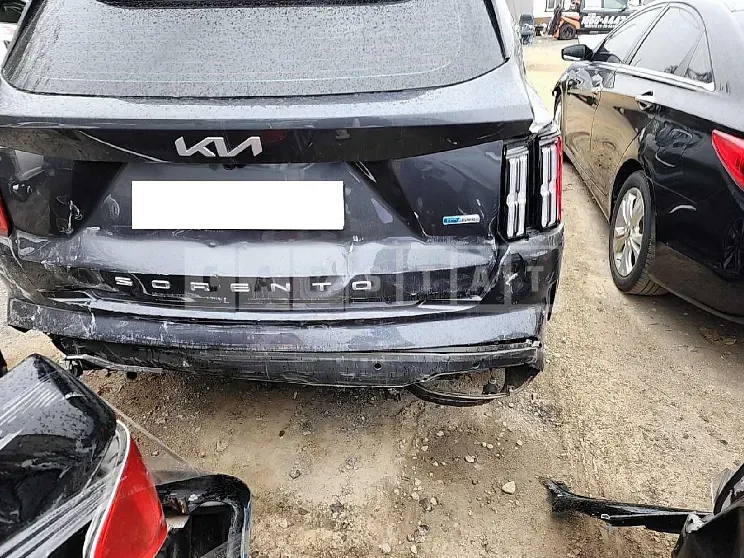 Photo 2 of 20: 2022 Kia Sorento, VIN KNARH81GBNA101047 — Korean insurance auction