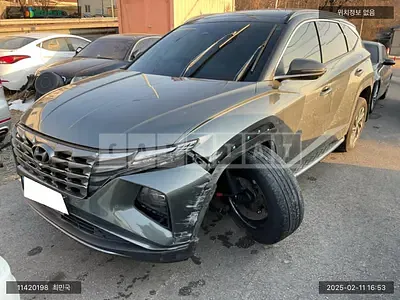 Photo 1 of 7: 2021 Hyundai Tucson Hybrid, VIN KMHJE811BNU038200 — Korean insurance auction