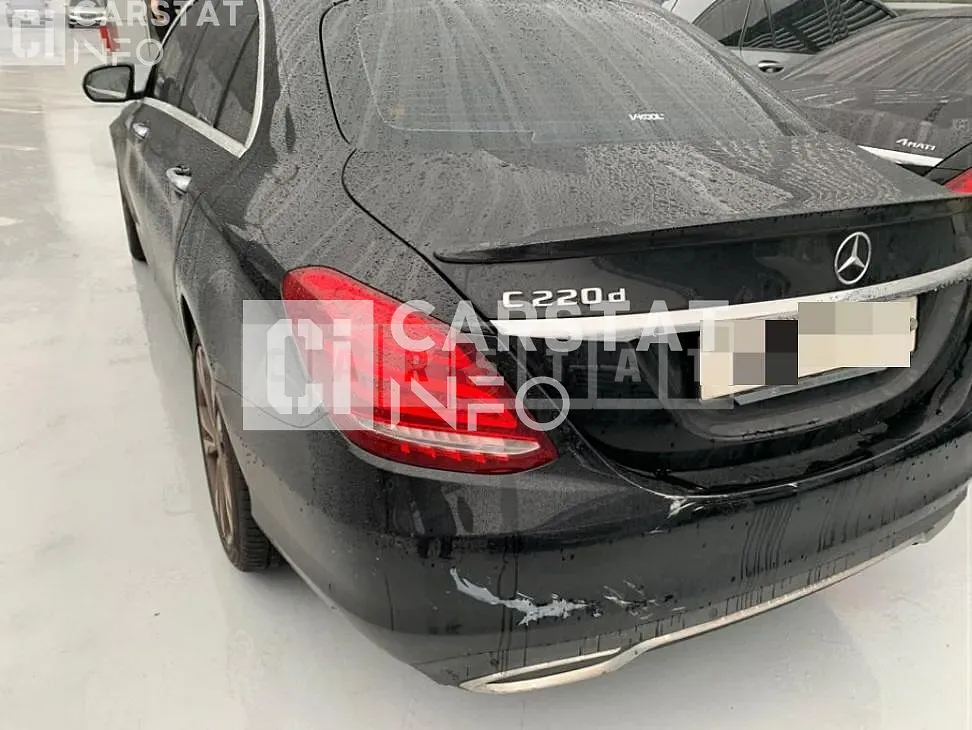 Photo 2 of 11: 2017 Mercedes-Benz Cubbenz C220 d — Korean insurance auction