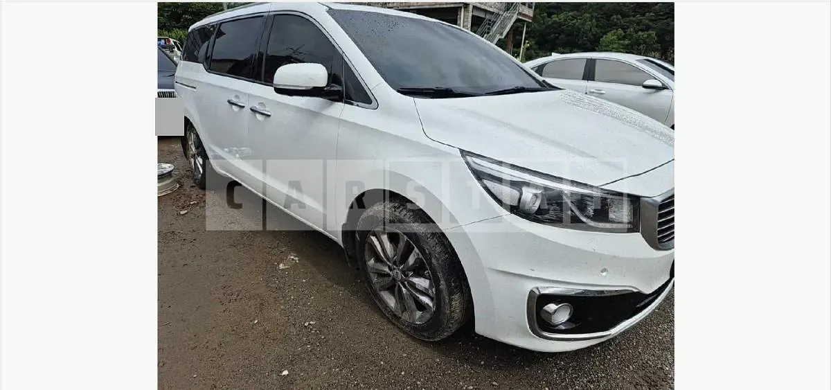 Photo 2 of 26: 2017 Kia Carnivals — Korean insurance auction