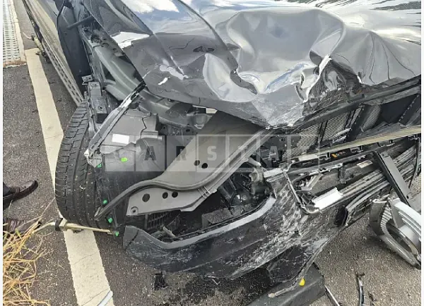 Photo 2 of 34: 2024 Volvo XC90B6 AWD — Korean insurance auction