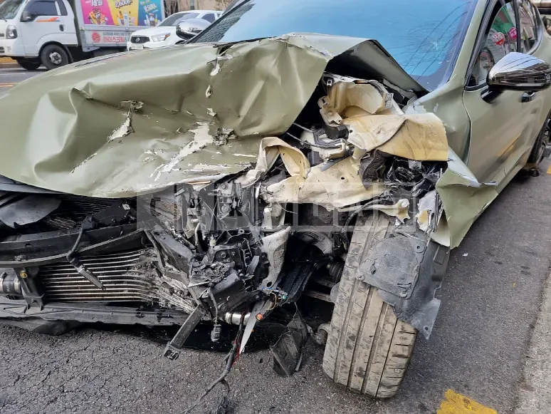 Photo 2 of 11: 2020 Kia Stinger, VIN KNAE751CDLS079327 — Korean insurance auction