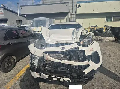 Photo 1 of 8: 2016 Kia Sportage, VIN KNAPN815GGK079572 — Korean insurance auction