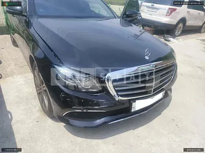 Photo 1 of 22: 2018 Mercedes-Benz E400 4Matic, VIN WDDZF6GB8JA453784 — Korean insurance auction