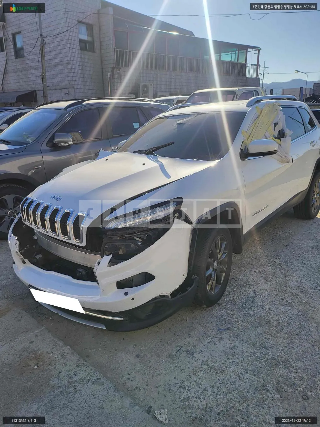 Photo 2 of 12: 2015 Jeep Straw Cherokee, VIN 1C4PJMDY0FW600848 — Korean insurance auction