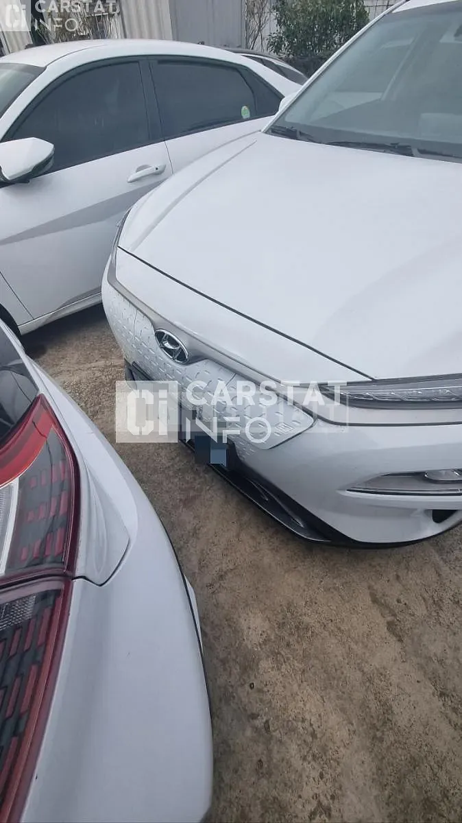 Photo 2 of 9: 2020 Hyundai Kona, VIN KMHK381EGLU034143 — Korean insurance auction