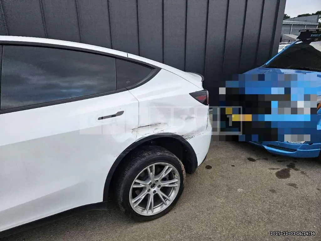 Photo 2 of 19: 2024 Tesla Model Y RWD — Korean insurance auction