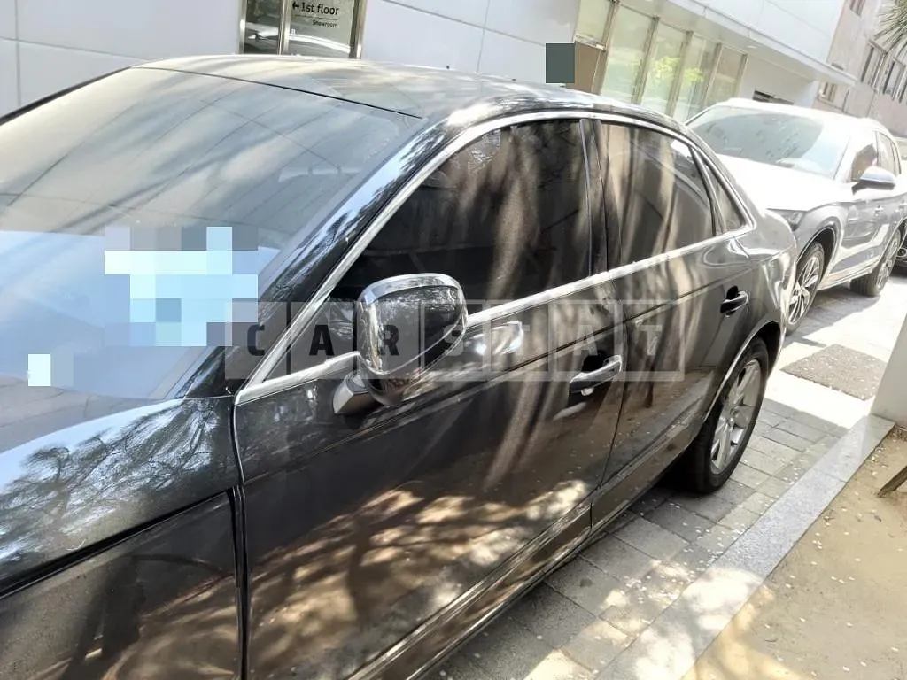 Photo 2 of 3: 2018 Audi A4 30 TDI Premium, VIN WAUZZZF42JA173524 — Korean insurance auction