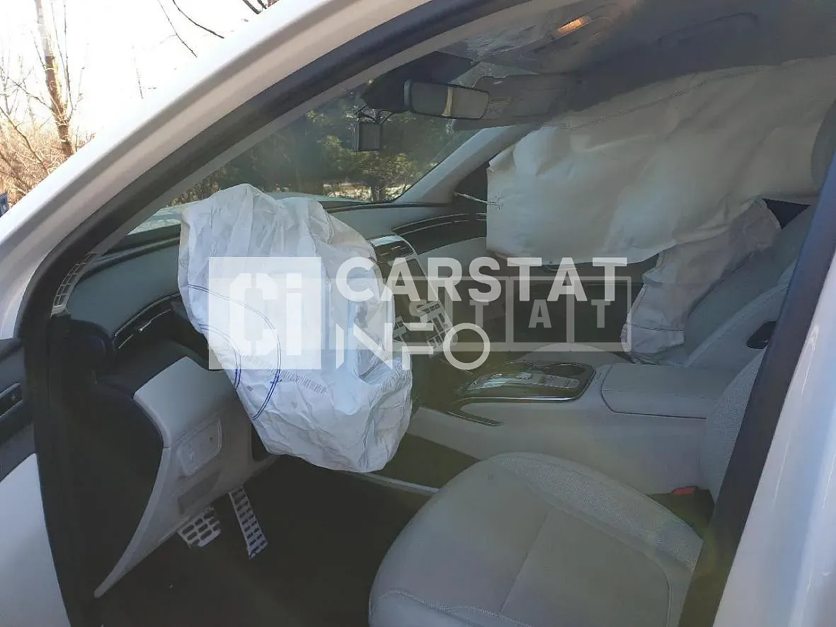 Photo 2 of 14: 2020 Hyundai Tucson 1.6 (Gasoline), VIN KMHJE81BGMU003674 — Korean insurance auction