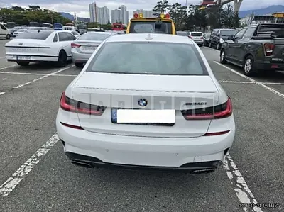 Photo 1 of 33: 2022 BMW M340i — Korean insurance auction