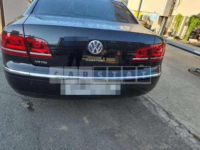Photo 2 of 15: 2015 Volkswagen Phaeton 3.0 TDI — Korean insurance auction
