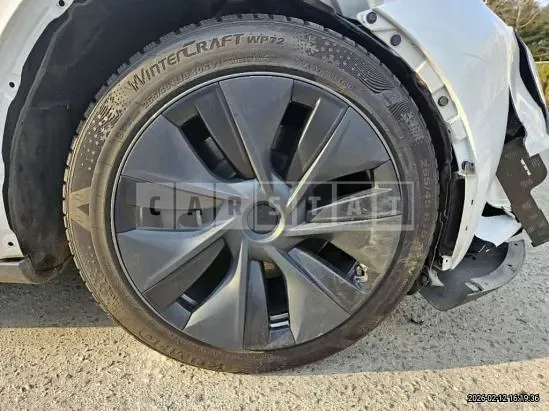Photo 2 of 14: 2024 Tesla Model Y RWD, VIN LRWYGCFSXRC798878 — Korean insurance auction