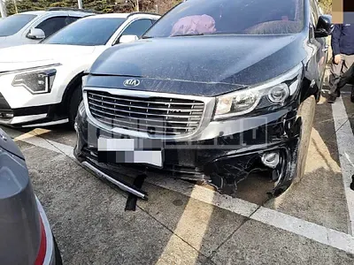 Photo 1 of 19: 2016 Kia Carnival, VIN KNAMB81ABGS222326 — Korean insurance auction