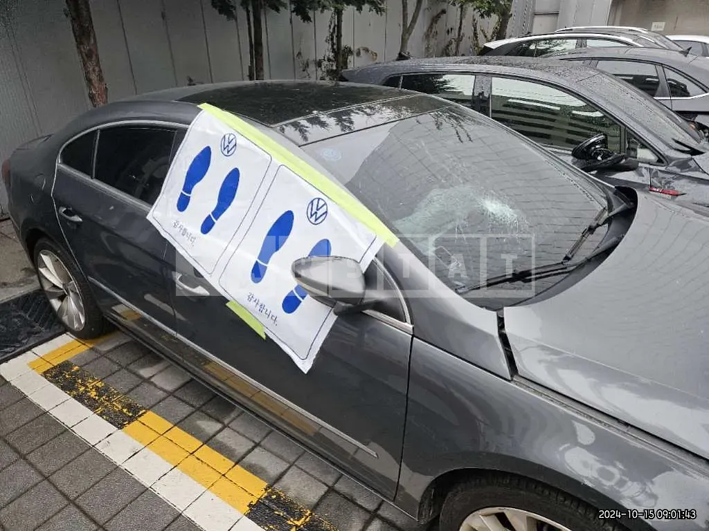 Photo 2 of 20: 2016 Volkswagen CC 2.0 TDI BMT, VIN WVWZZZ3CZGE506627 — Korean insurance auction