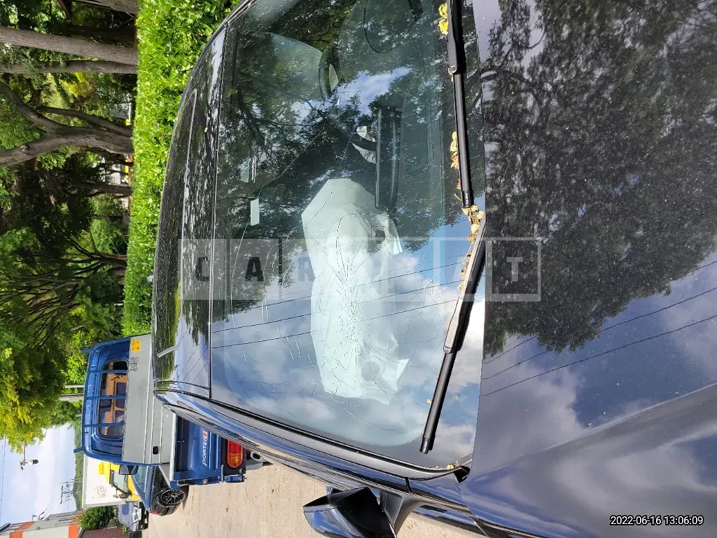 Photo 2 of 36: 2018 BMW 320d WLTP, VIN WBA8C5100JK735893 — Korean insurance auction