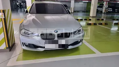 Photo 1 of 11: 2014 BMW 320i — Korean insurance auction