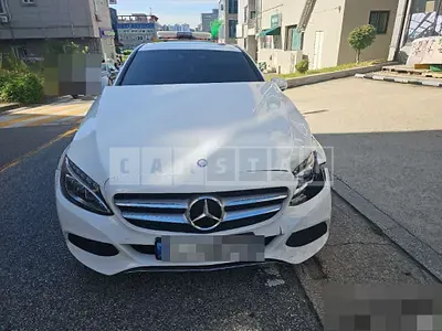 Photo 1 of 10: 2016 Mercedes-Benz C220 d — Korean insurance auction