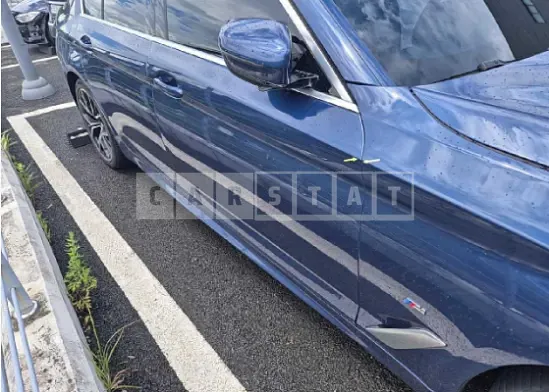 Photo 2 of 32: 2021 BMW 530e — Korean insurance auction