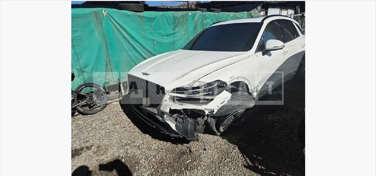 Photo 2 of 14: 2021 Genesis GV70 Diesel AWD — Korean insurance auction