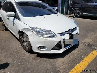 Photo 1 of 12: 2014 Ford Focus 2.0 TDCI — Korean insurance auction