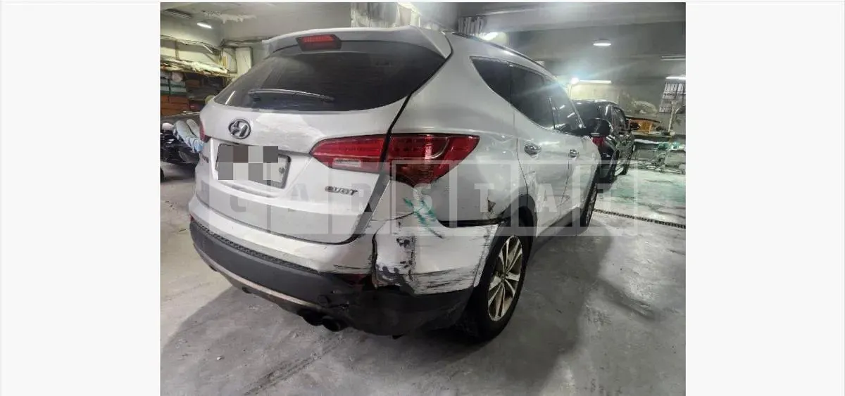 Photo 2 of 38: 2015 Hyundai Santa Fe DM — Korean insurance auction