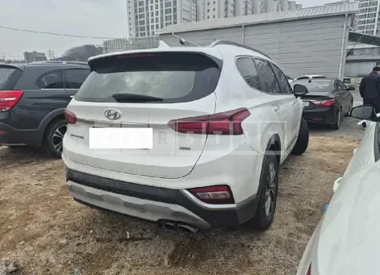 Photo 2 of 8: 2020 Hyundai Santa Fe — Korean insurance auction
