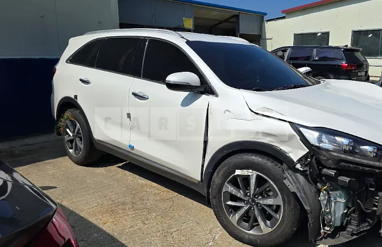 Photo 2 of 27: 2019 Kia Sorento — Korean insurance auction