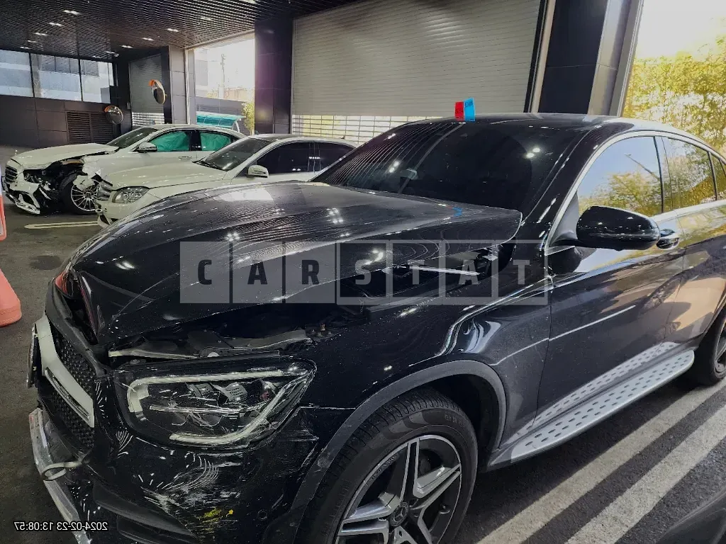Photo 2 of 9: 2022 Mercedes-Benz GLC300 e 4Matic Coupe, VIN W1N0J5DB3NG075739 — Korean insurance auction