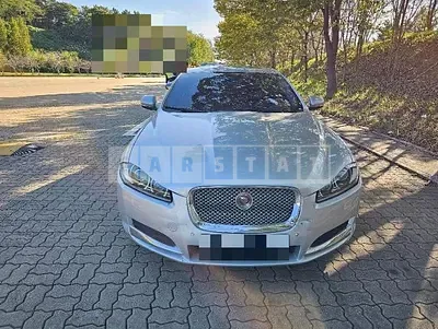 Photo 1 of 14: 2015 Jaguar XF 2.2d — Korean insurance auction