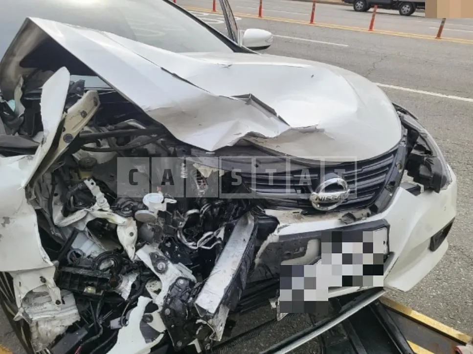 Photo 2 of 8: 2018 Nissan Altima 2.5 — Korean insurance auction