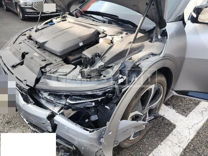 Photo 2 of 27: 2021 Kia EV6 — Korean insurance auction