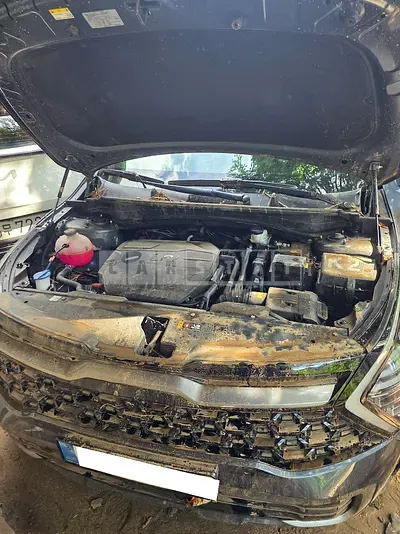 Photo 1 of 8: 2023 Kia Sportage, VIN KNAPV81JBPK149279 — Korean insurance auction