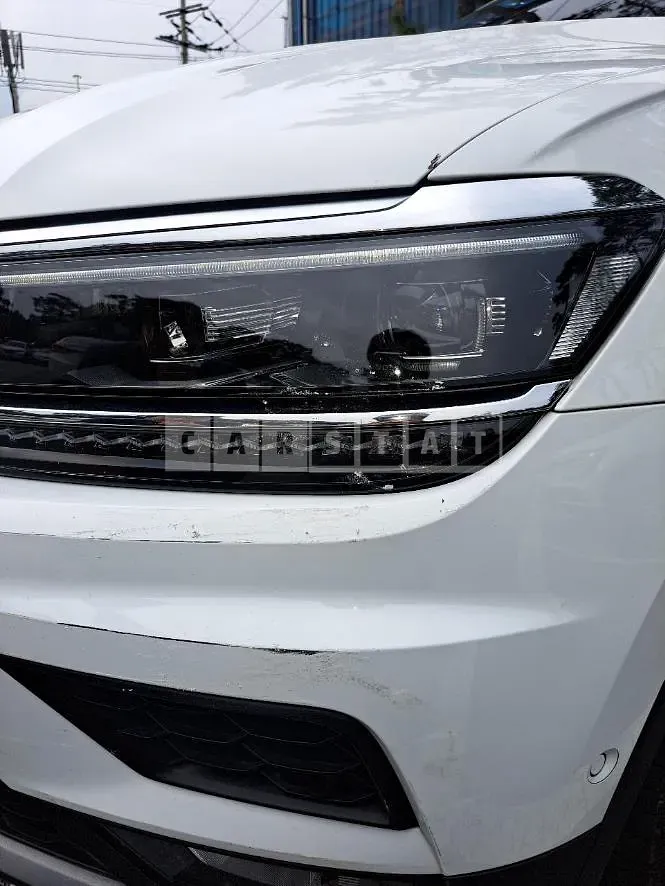 Photo 2 of 3: 2019 Volkswagen (parts) Tiguan 2.0 TDI Headlamp — Korean insurance auction