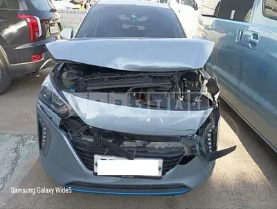 Photo 1 of 17: 2017 Hyundai Modern Ionic, VIN KMHC851CGHU007220 — Korean insurance auction