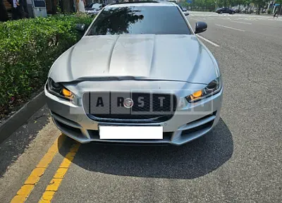 Photo 1 of 38: 2018 Jaguar XE 20d, VIN SAJAB4BN6JCP42841 — Korean insurance auction