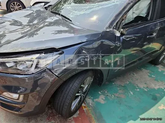 Photo 2 of 18: 2019 Hyundai Tucson — Korean insurance auction