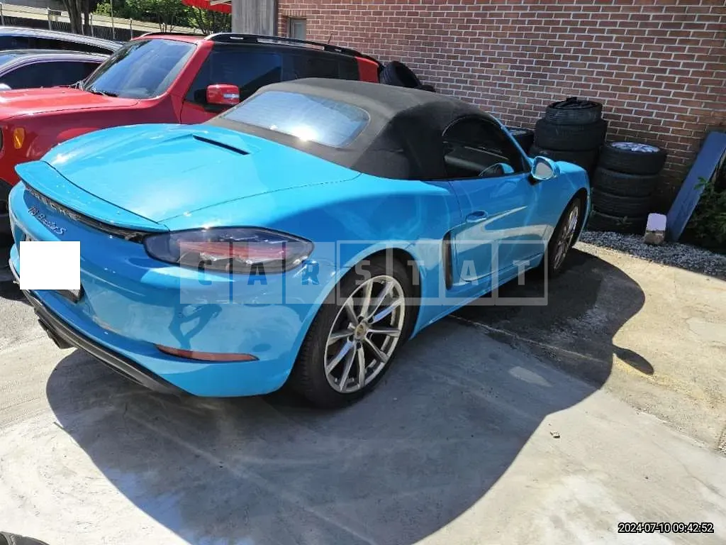 Photo 2 of 23: 2017 Porsche 718 Boxster S — Korean insurance auction