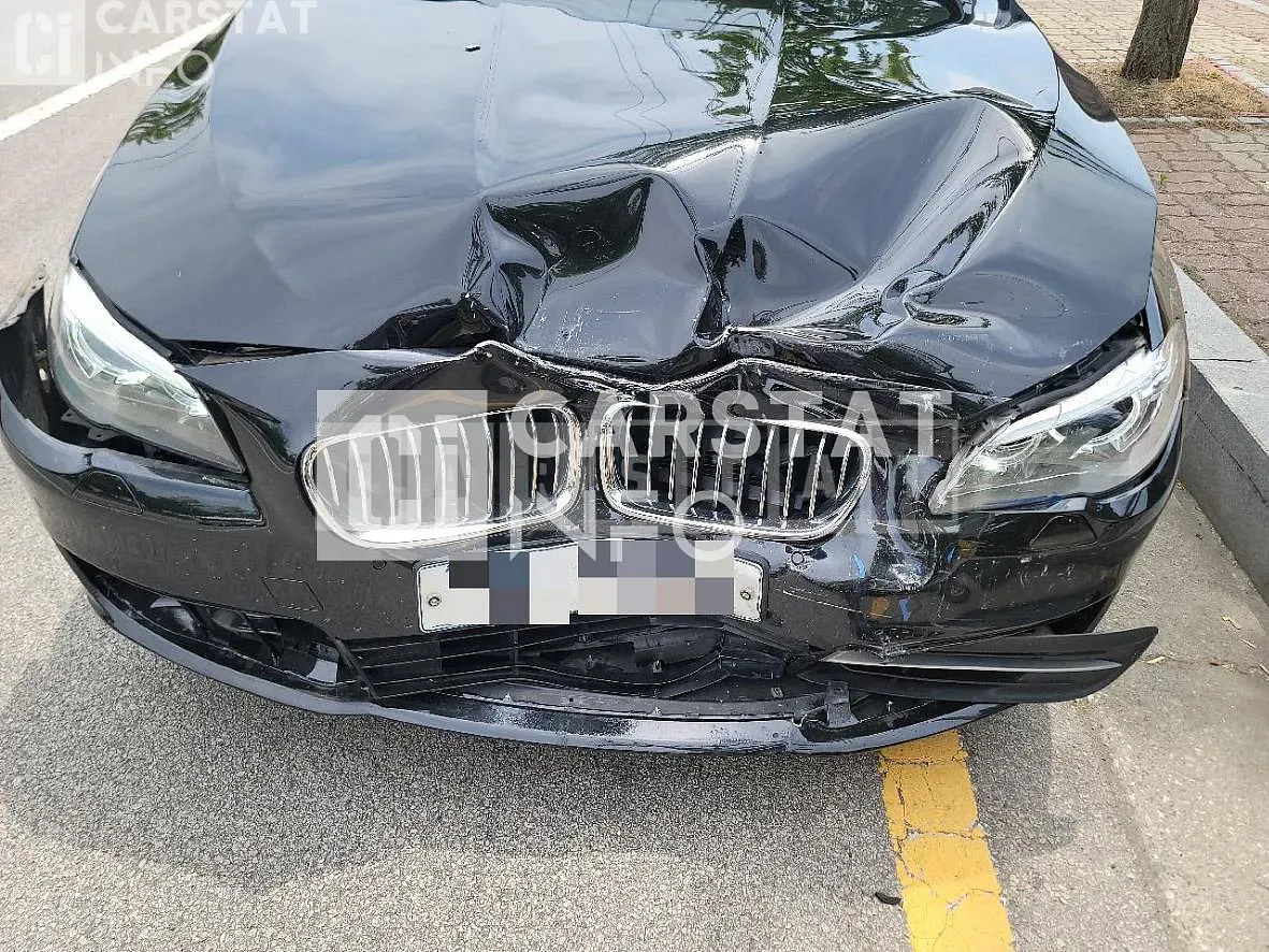 Photo 2 of 18: 2015 BMW 528i, VIN WBA5A5105FGT89259 — Korean insurance auction