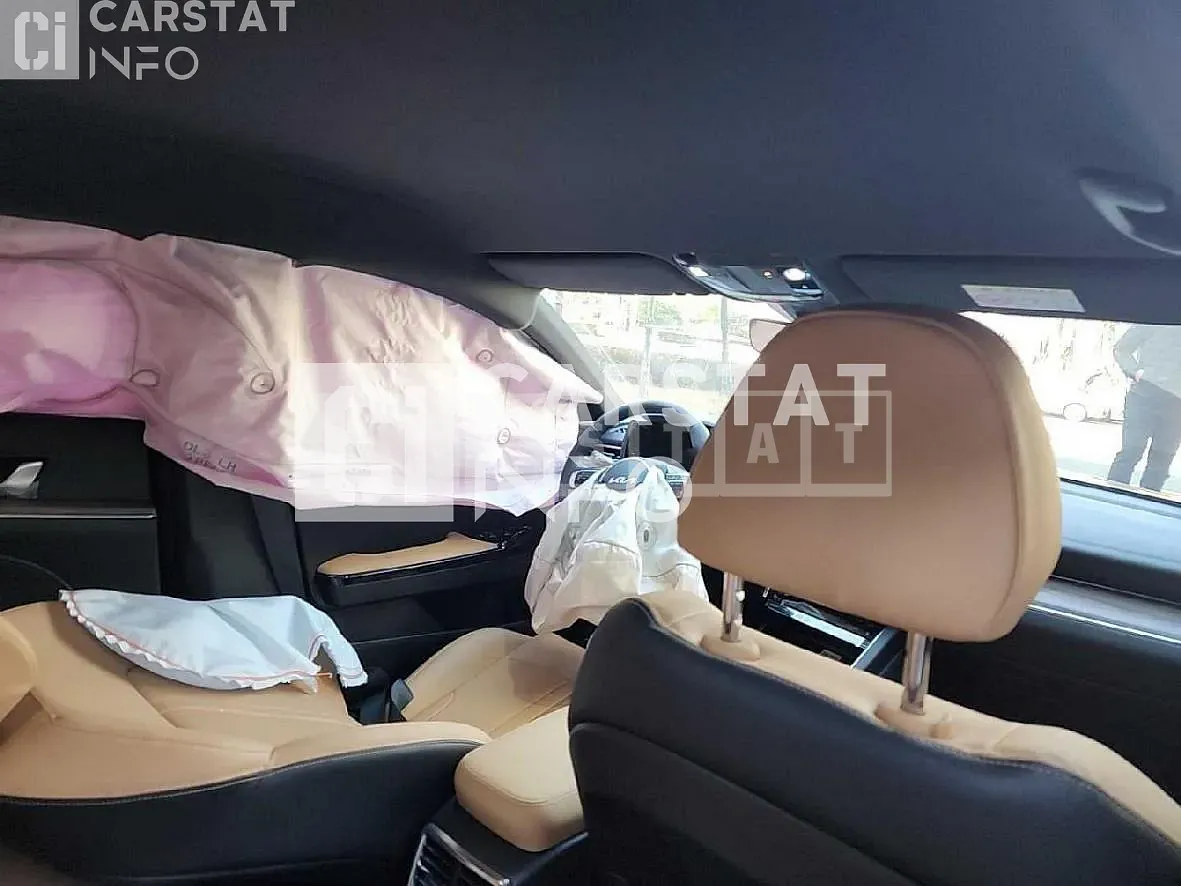 Photo 2 of 21: 2022 Kia K5 2.0 — Korean insurance auction