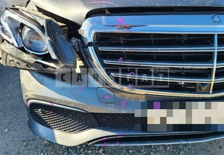 Photo 2 of 28: 2016 Mercedes-Benz E300 4Matic — Korean insurance auction