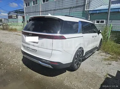 Photo 1 of 19: 2021 Kia Carnival — Korean insurance auction
