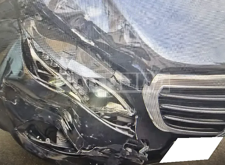 Photo 2 of 4: 2015 Mercedes-Benz E300, VIN WDDHF5FB8GB284148 — Korean insurance auction