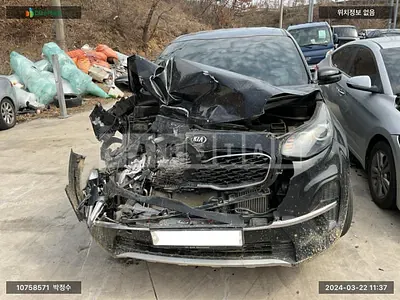 Photo 1 of 9: 2019 Kia Sportage, VIN KNAPM813BKK673133 — Korean insurance auction