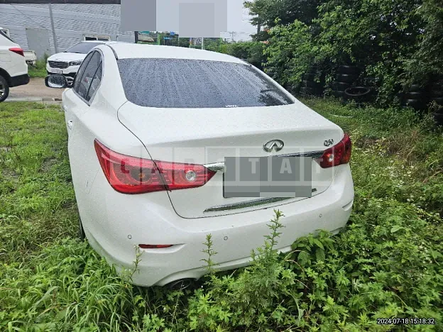 Photo 2 of 32: 2016 Infiniti Q50 2.2d, VIN JNKDY71E2GM550579 — Korean insurance auction
