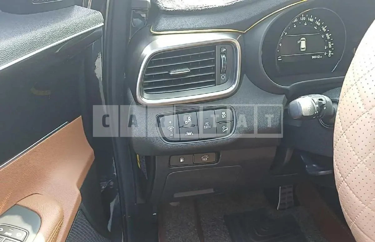 Photo 2 of 28: 2018 Kia Sorento 4WD — Korean insurance auction