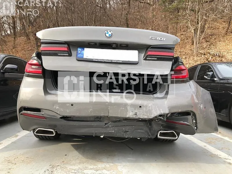 Photo 2 of 31: 2022 BMW 530i, VIN WBA71BH05NCK18692 — Korean insurance auction