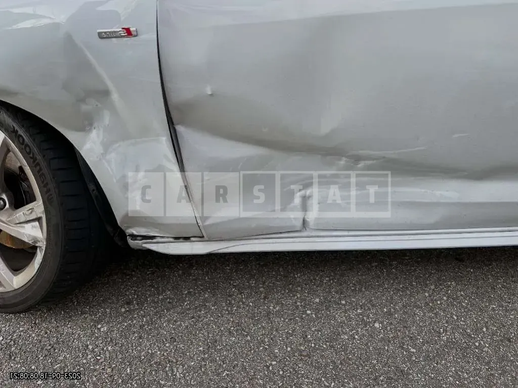 Photo 2 of 9: 2021 Audi A4 40 TFSI, VIN WAUZZZF43MN015285 — Korean insurance auction